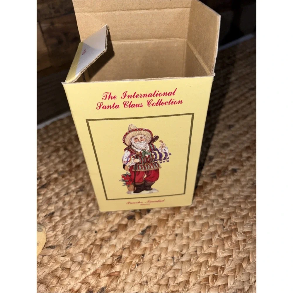 The International Santa Claus Collection Mexico 